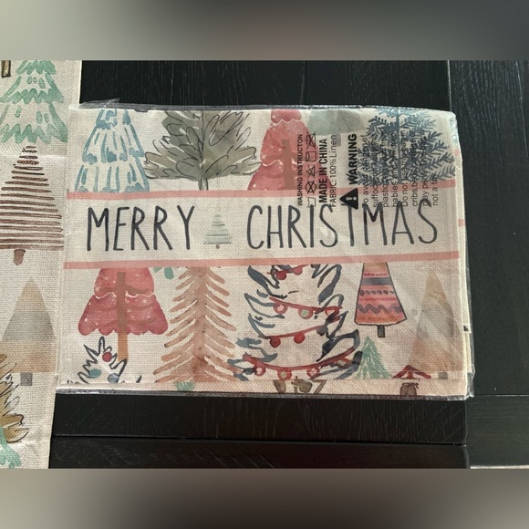 Christmas holiday table runner - Picture 5 of 5